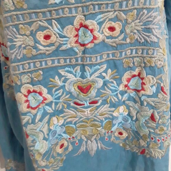 New Johnny Was lovely light blue embroidered Linen Tunic size XL - Picture 12 of 14